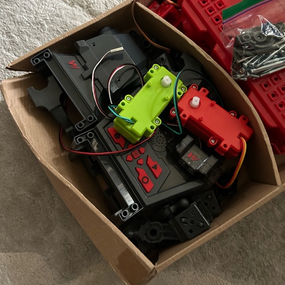 Meccano Erector spider robot - Picture 8 of 13